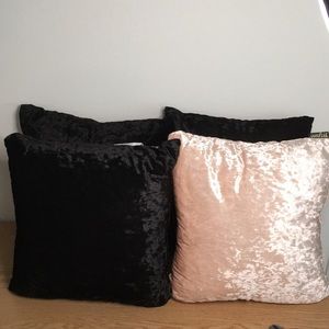 New Bundle Of 4 Ankit Black/Light Pink Velvet Soft Pillows Size 15x15”